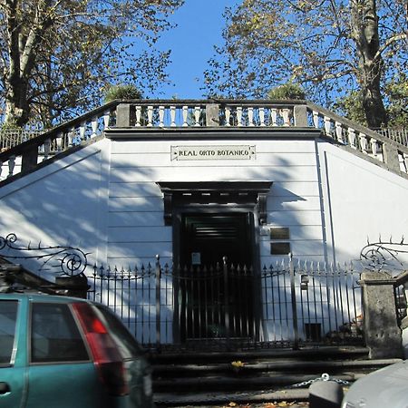 Casina Via Foria Bed & Breakfast Napoli Exterior foto