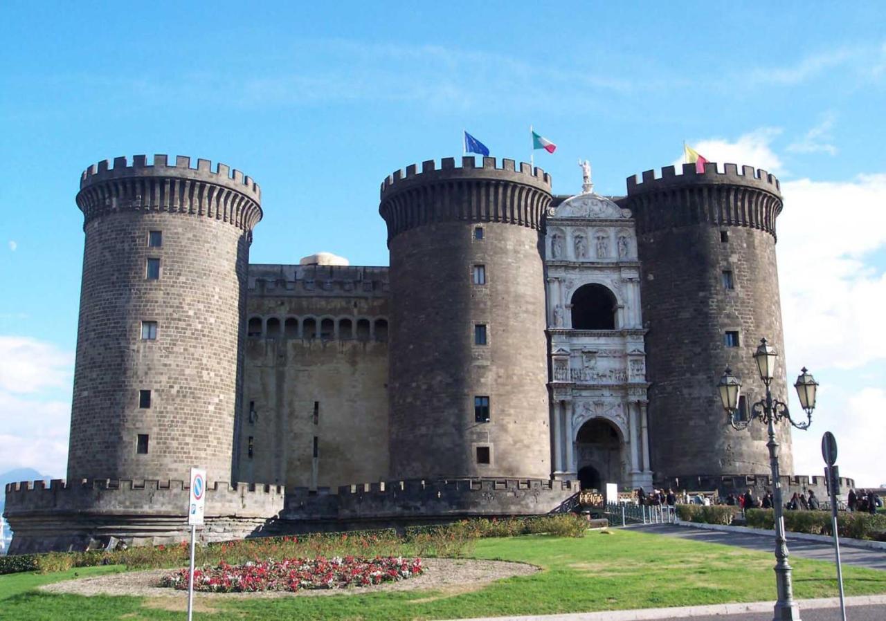 Casina Via Foria Bed & Breakfast Napoli Exterior foto
