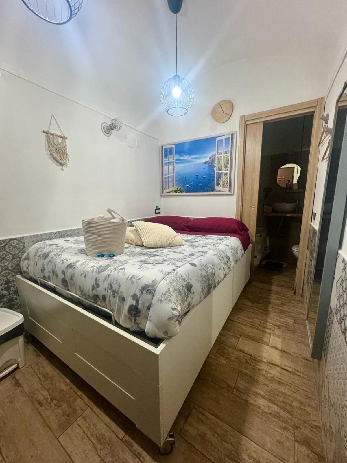 Casina Via Foria Bed & Breakfast Napoli Exterior foto